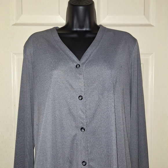 Lord & Taylor button-down blouse size large - Picture 3 of 6
